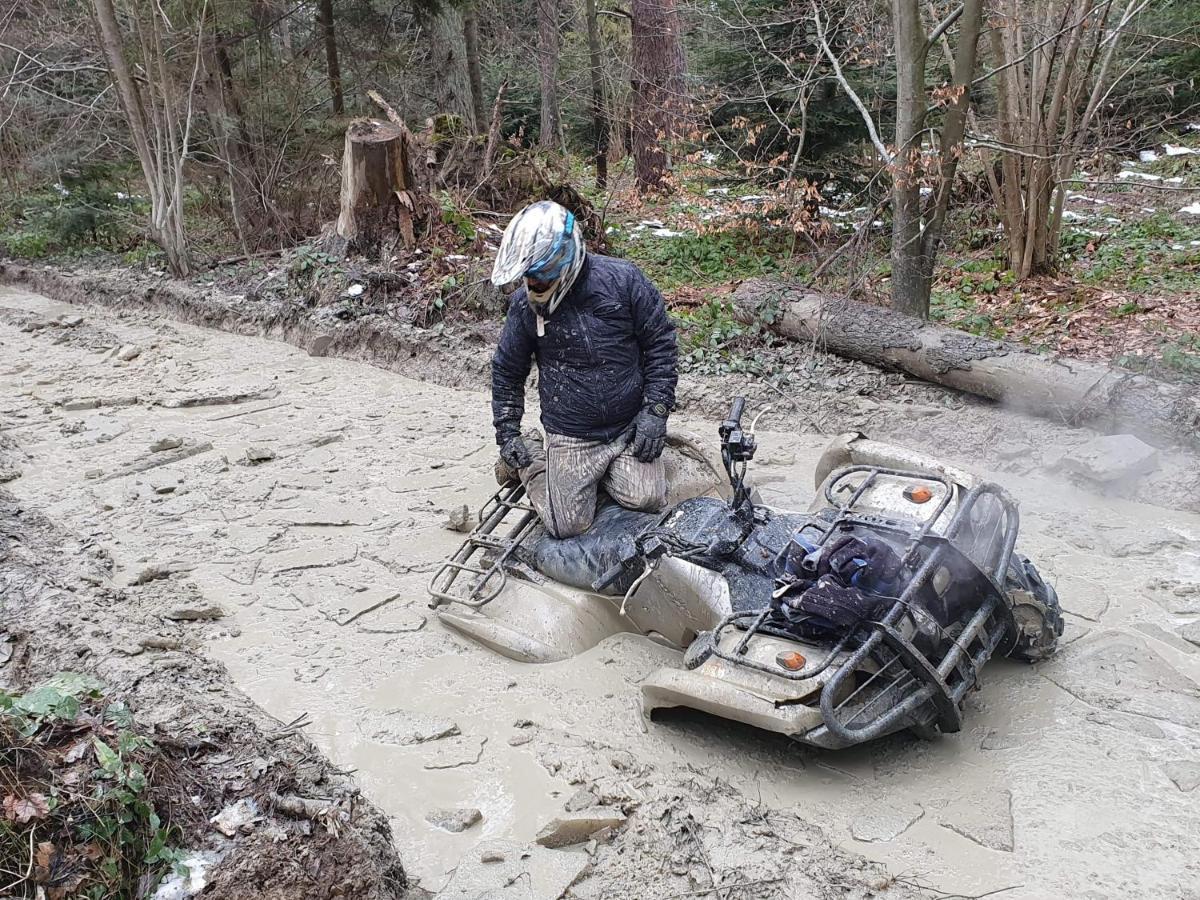 Zagroda Wataha 782 305 923 Polańczyk Kültér fotó